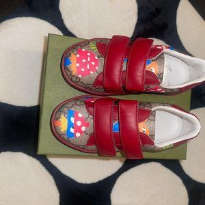 Gucci Kids - GG Monogram Touch Strap Sneakers 8T with original box